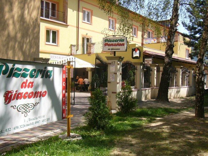 Penzion Da Giacomo Trencin Luaran gambar